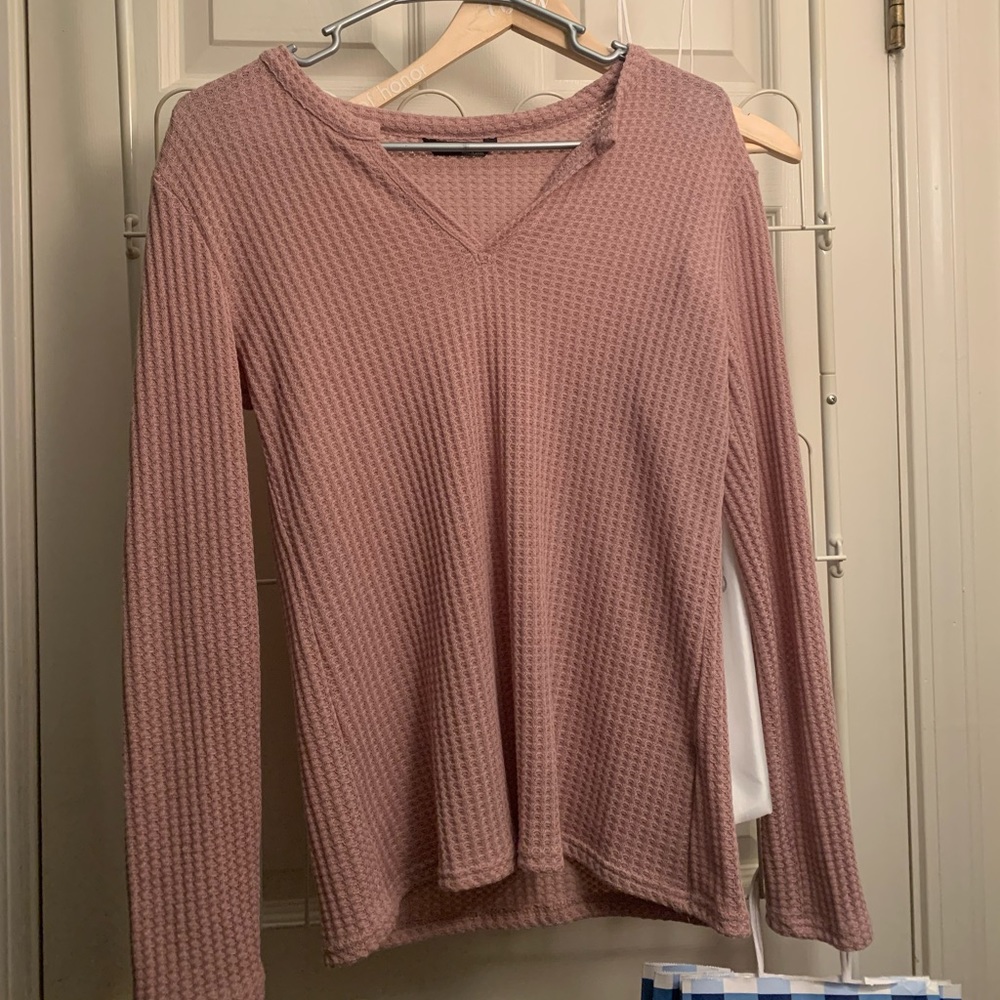 Pink thin shirt